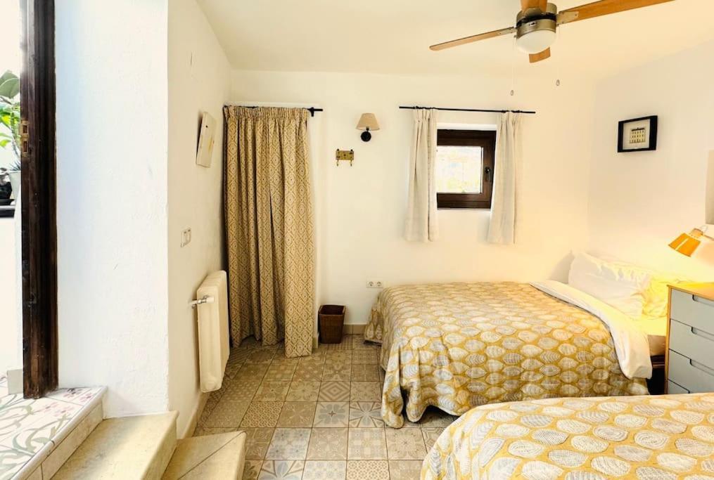 Almond Hill House Villa ออร์กิวา ภายนอก รูปภาพ
